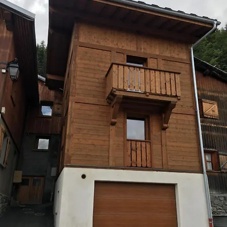 1300m Le Praz Le Freney Soluna Σαλέ *